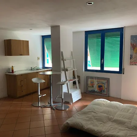 Minimal House
